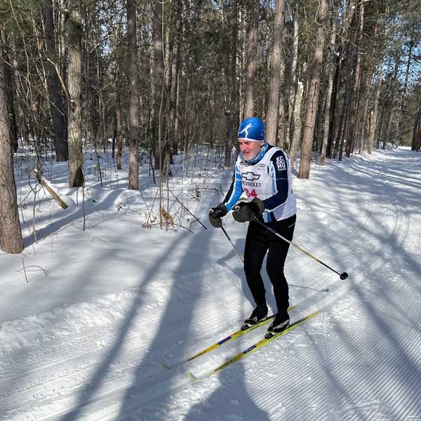 Feature image for RESULTS:  Rebecca Davis and Jordan Wakely win the Black Mountain Classic
